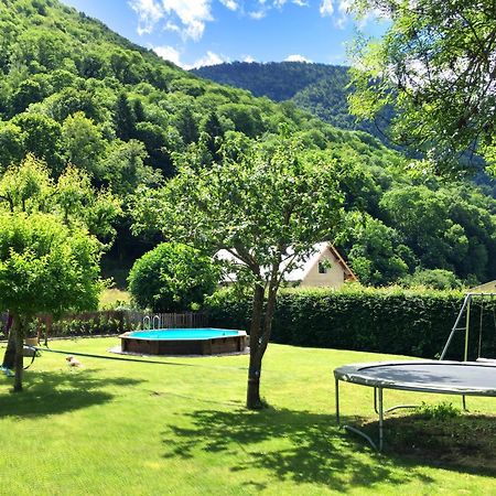 Papilio Bed & Breakfast Montauban-de-Luchon Bagian luar foto