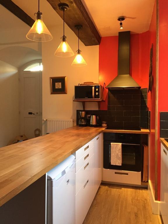 Papilio Bed & Breakfast Montauban-de-Luchon Bagian luar foto