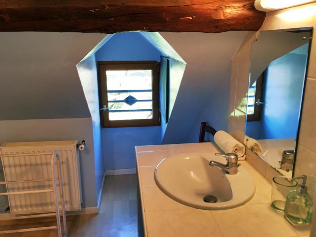 Papilio Bed & Breakfast Montauban-de-Luchon Bagian luar foto